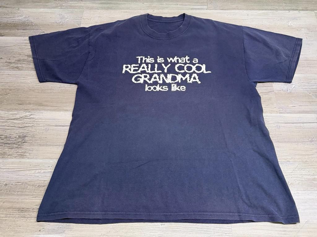 Vintage World's Coolest Grandma T-Shirt Faded Funny Humor Graphic Tee Size XL