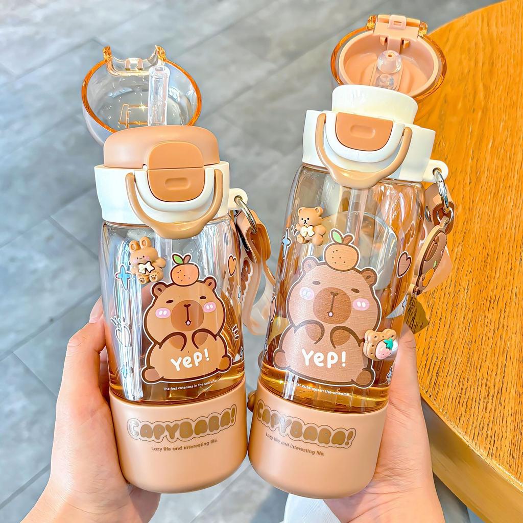 Tasse à Boire Portative à Couvercle à Ressort avec Bouchon Paille Capybara Dessin Animé Créatif Ustensiles de Boisson Double Ouverture Plastique Bouteille Capybara pour Enfants Cadeau