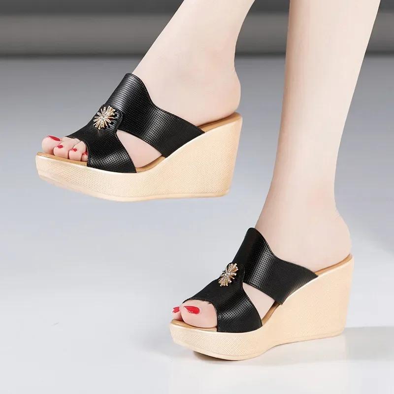

8cm 11cm Small Size 32-43 Soft Leather Shoes Platform Wedges Slippers Summer 2025 Women s High Heels Slides for Office Mom Model 32
