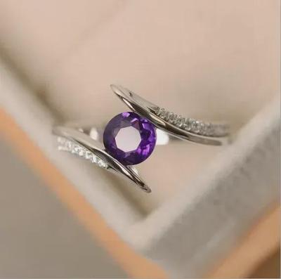 Fashionable European and American Zircon Rings: Elegant Women's Micro-Inlaid Design