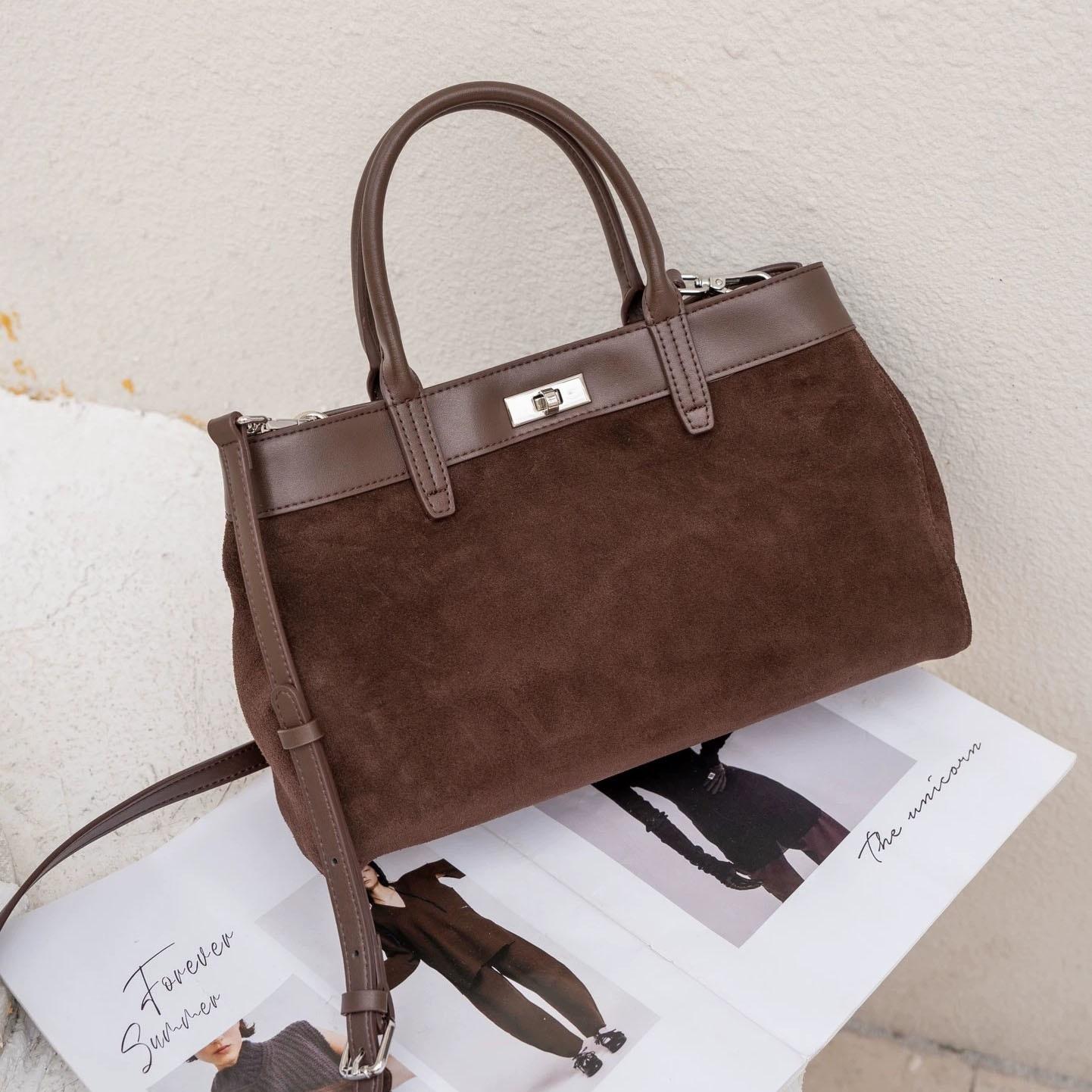 

Belt Decorated Woman Genuine Leather Handbag 2026 New Winter Cow Leather Tote Bag Fashi Ladies Shoulder or Crossbody Bag