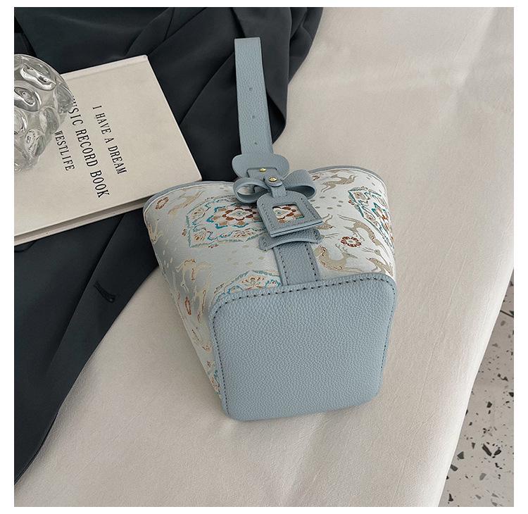 Song Brocade DIY Embroidery Kit: Chinese-Style Handmade Bucket Tote & Crossbody Bag.