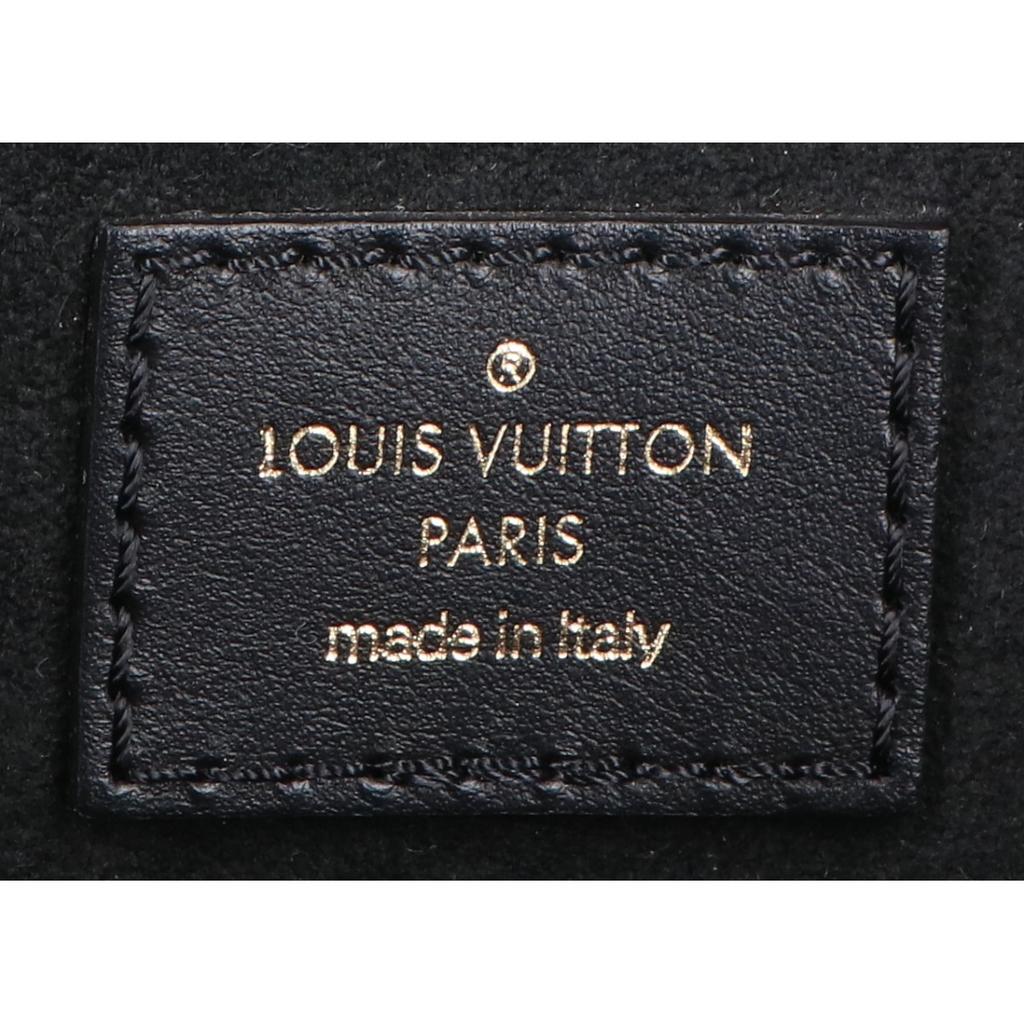 Louis Vuitton Vynikající stav M20958 Epi Sac PlatBB Taška přes rameno NoirPoužitá