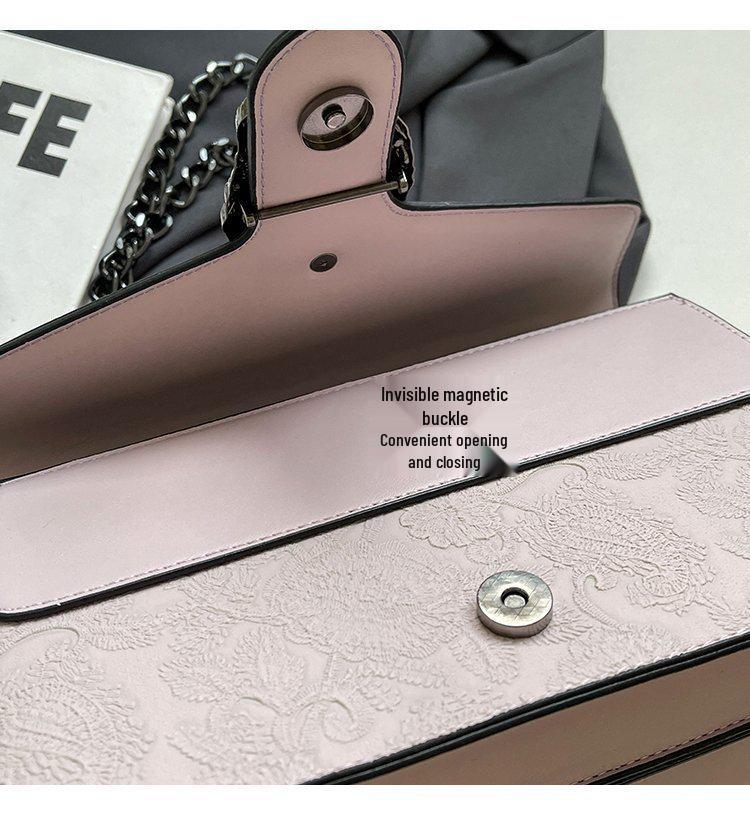 2024 Trendy Women's Crossbody Bag: Snake Head Crocodile Skin with Chain