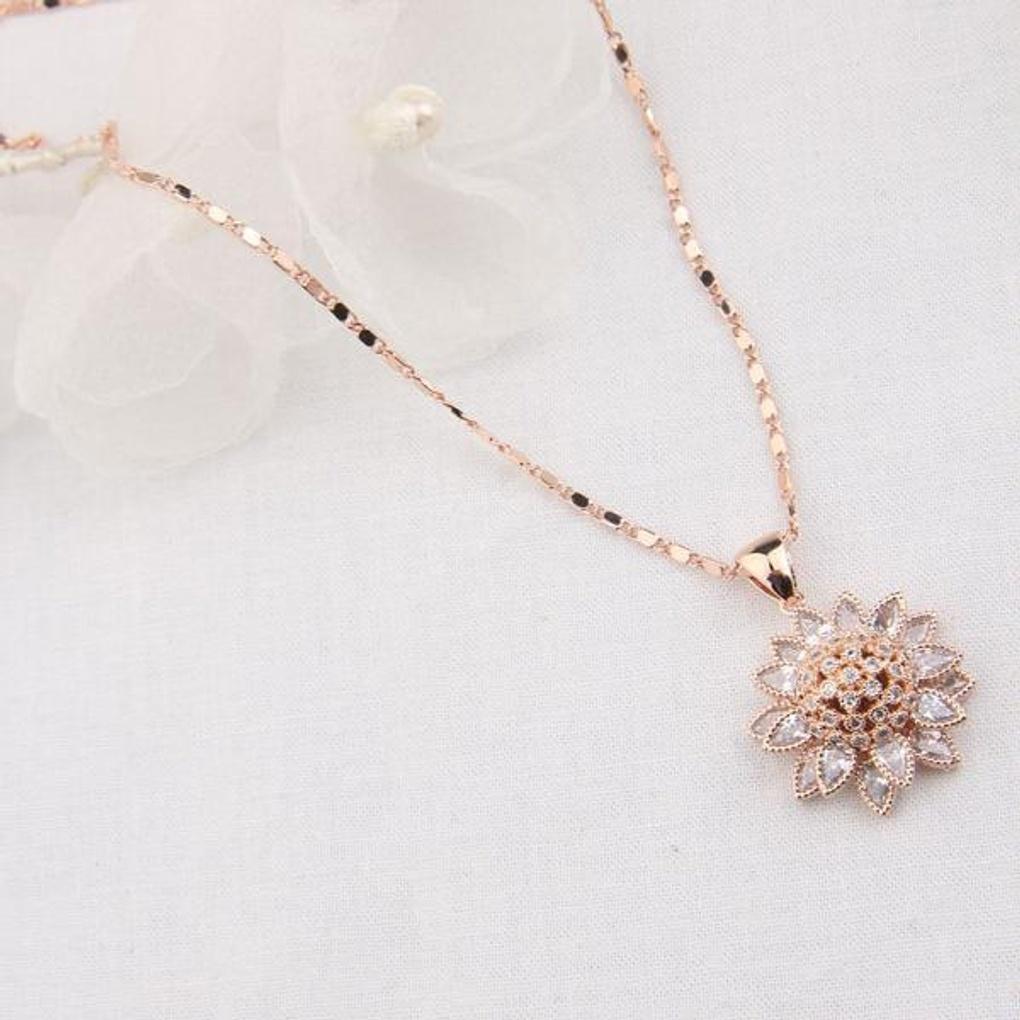 Atria Special Women's Discount Sunflower Petal Necklace JTONEFR0004