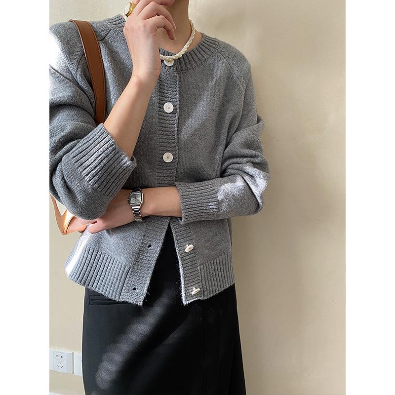 

Рождественский вязаный кардиган Sinan Design с нефритовой пуговицей и рукавом реглан для осени/зимы 2024 г. - SN2752 One Size серый