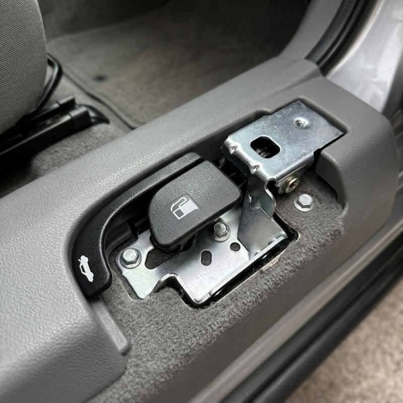 Fuel Door Trunk Lid Lock Replacement Part 81570-1G000 for Hyundai For Accent and For Rio Years 2006 to 2010 and Play