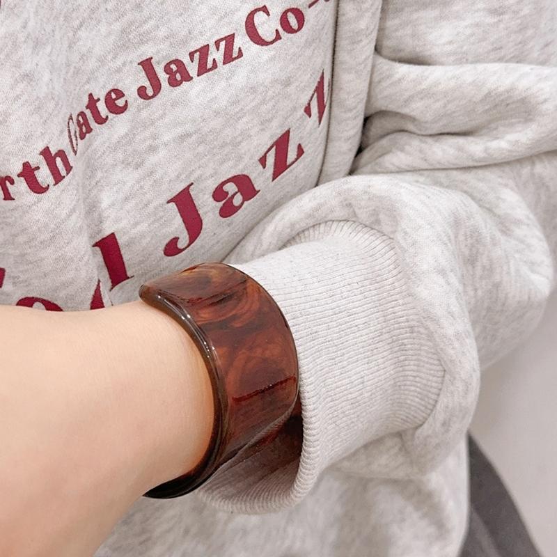 Braccialetti a Manetta in Resina Colorata Larghi Geometrici Irregolari Gioielli Vintage Accessorio di Moda Artistico per Donne