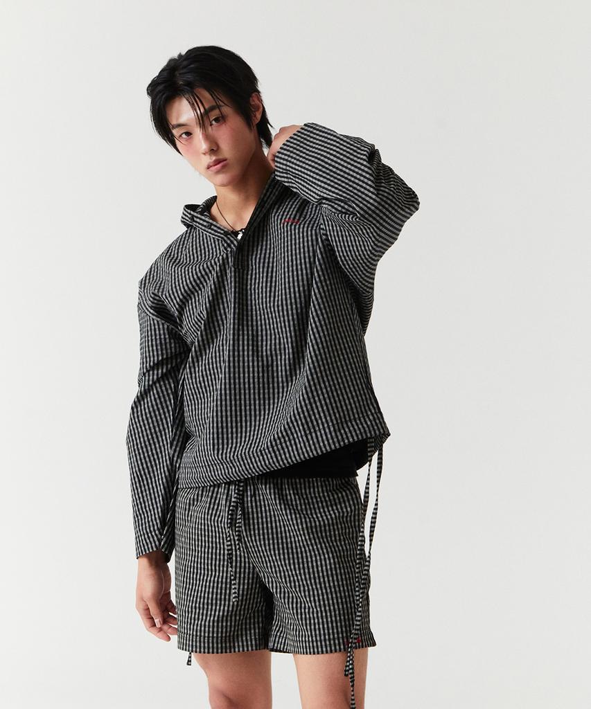 Noineta Check Shorts Black