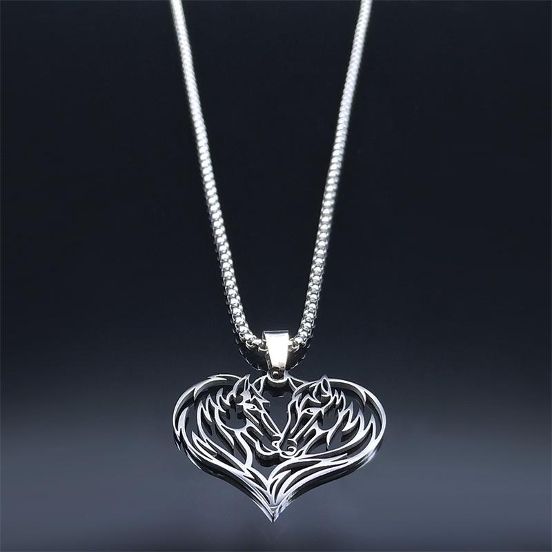 Aesthetic Love Heart Couple Horse Pendant Necklaces Stainless Steel Women/Men Horseback Rider Jewelry Valentine's Day NZZZ3324