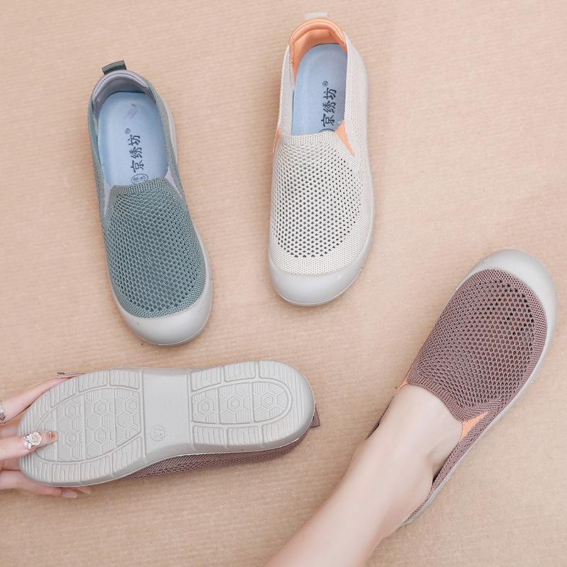Summer new hollow women's shoes breathable casual one-pedal mother shoes light and comfortable mesh middle-aged and elderly lazy shoes