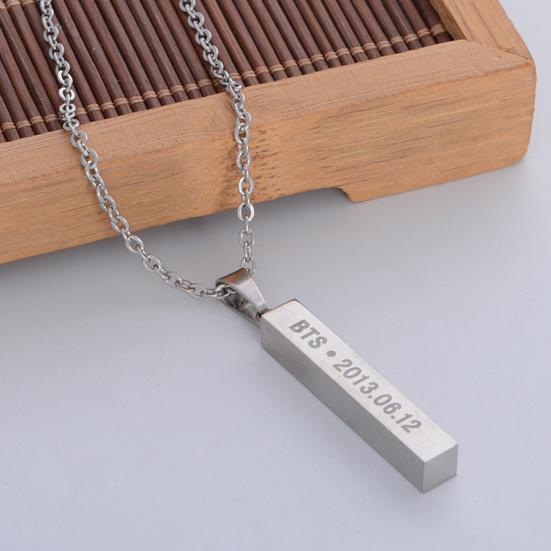 Pendant Necklace Cuboid Aesthetic Bright Luster Geometric Women Men Star Group Member Chain Necklace Jewelry Decoration Gift for Fans