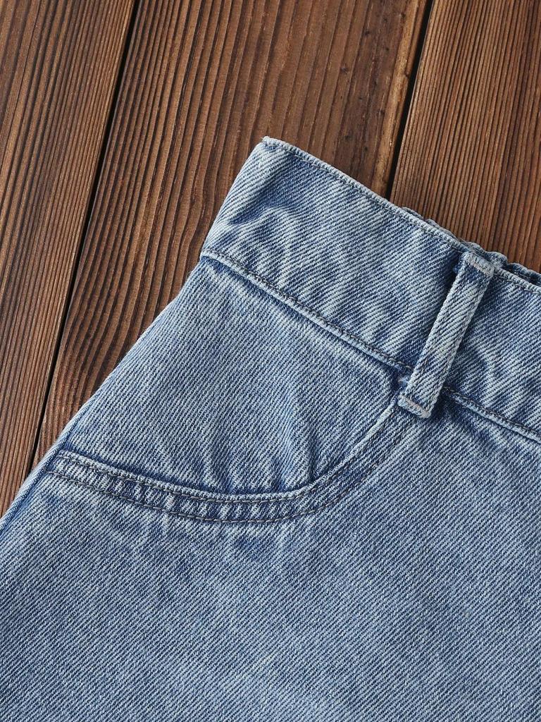 Single-piece fashionable, simple, retro ripped denim skirt for older girls, new spring/summer style.