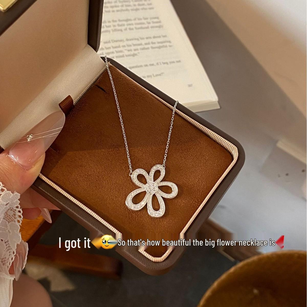 

S925 Sterling Silver Sunflower Necklace with Dual Sunflower Pendants and Large Floral Clavicle Chain in Fairy Style 925 Silver серебряный