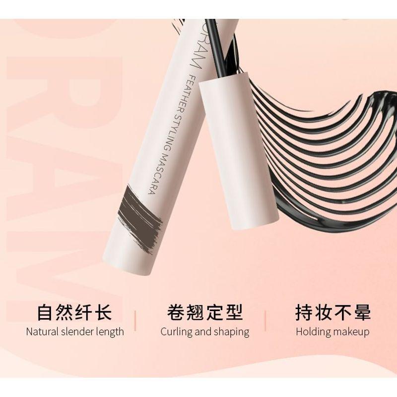 UORAM - Feather Fine Styling Mascara