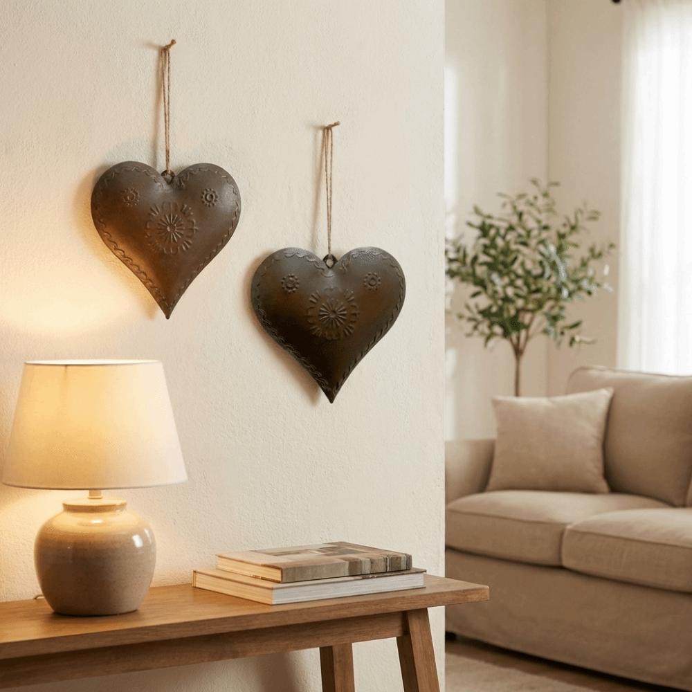 2PCS Vintage Metal Heart Pendant Iron Wall Decor Durable Heart Shaped Ornament  Indoor
