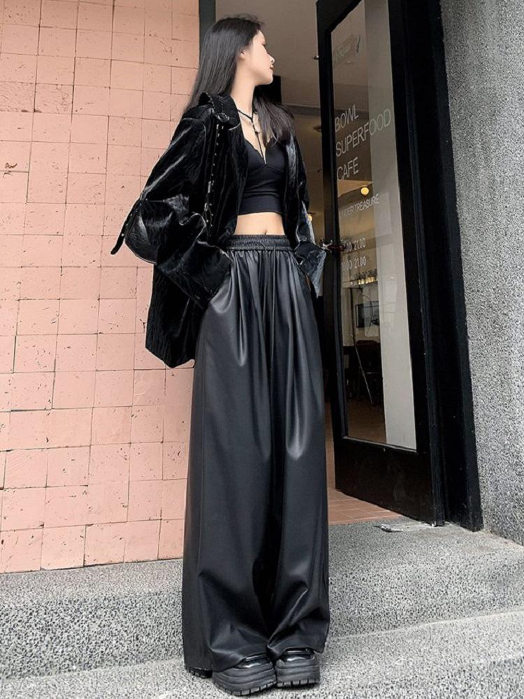 

Женские брюки из ПУ кожи на флисовой подкладке - корейский стиль, с высокой посадкой, свободного кроя, стройнящие широкие штанины, длиной до пола для осени/зимы. Medium