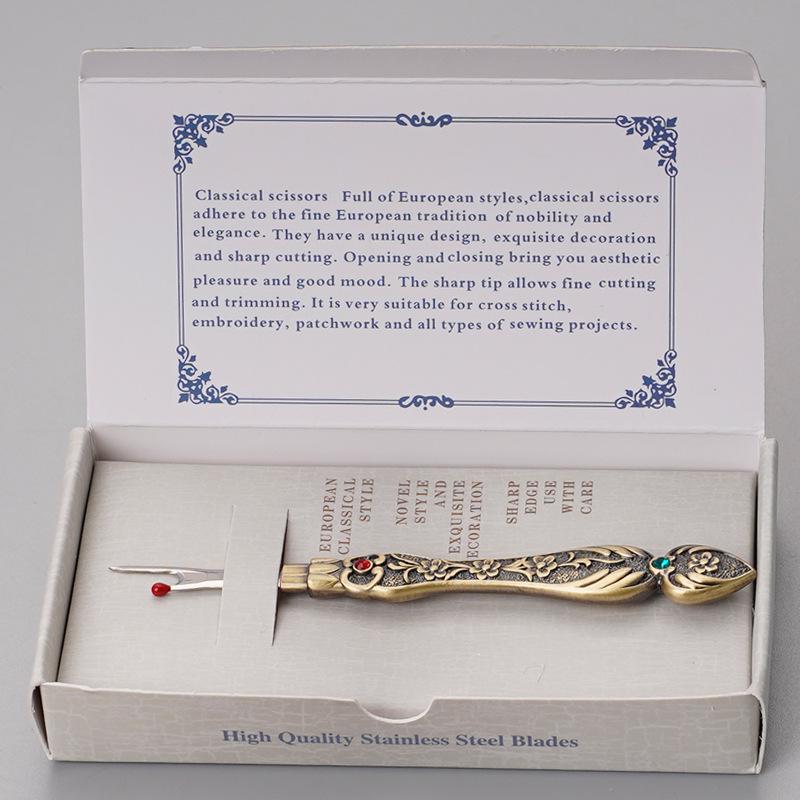 Retro Zinc Alloy Handheld Seam Ripper for Cross Stitching