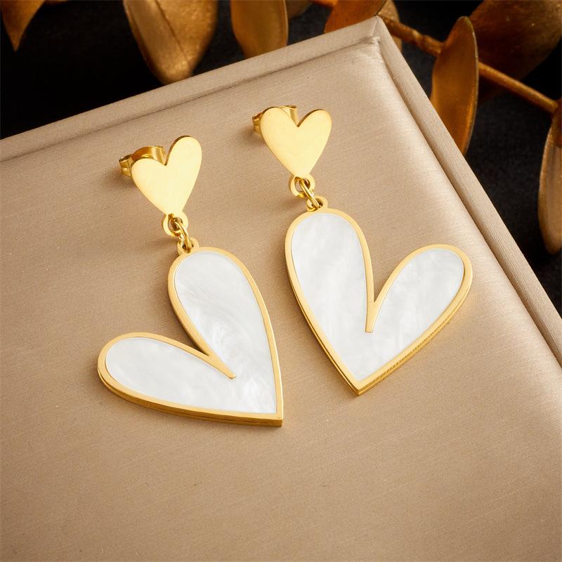 Gold Double Heart Drop Earrings with Mother of Pearl Inlay белый