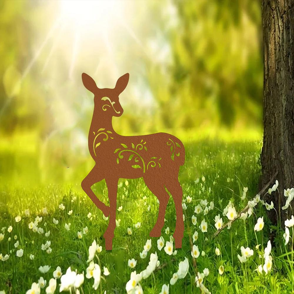 Wunderschöne Metall Hirsch Pflanzstab Statue Verwandeln Sie Ihre Terrasse mit dieser charmanten Statue Perfekt für Gartenpartys und Hausgartenkunst.