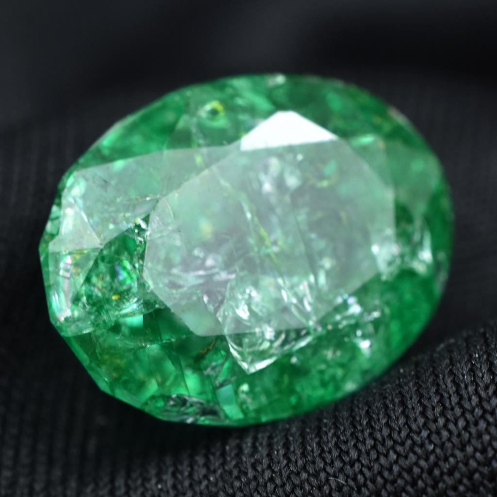 Natural Green Emerald Loose Gemstone Oval Cut 7.60 ct for Jewelry Making and Gem Collections