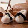 Neue flauschige Pinguin-Baumwollpantoffeln für Damen, entzückendes Umarmtier-Design, Fell-Slipper, winterwarm, für drinnen, Schlafzimmerschuhe