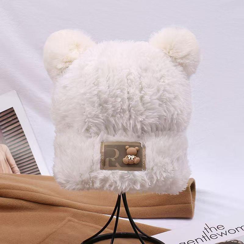New cute bear plush hat women's winter warm fur hat shows a small and sweet furry knitted hat