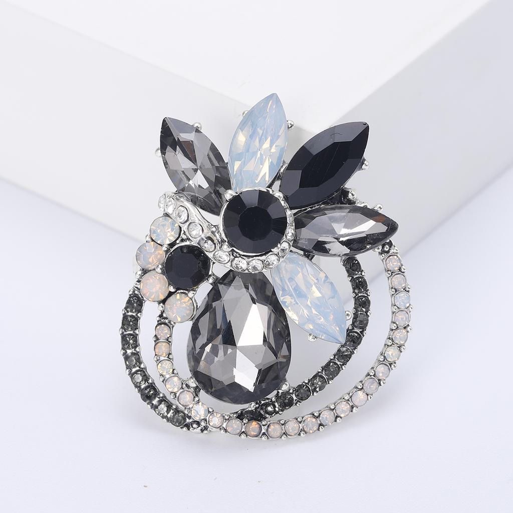 Rhinestone Flower Brooches for Women Unisex Crystal Glass Pins Banquet Party Backpack Gifts Jewelry Accessories