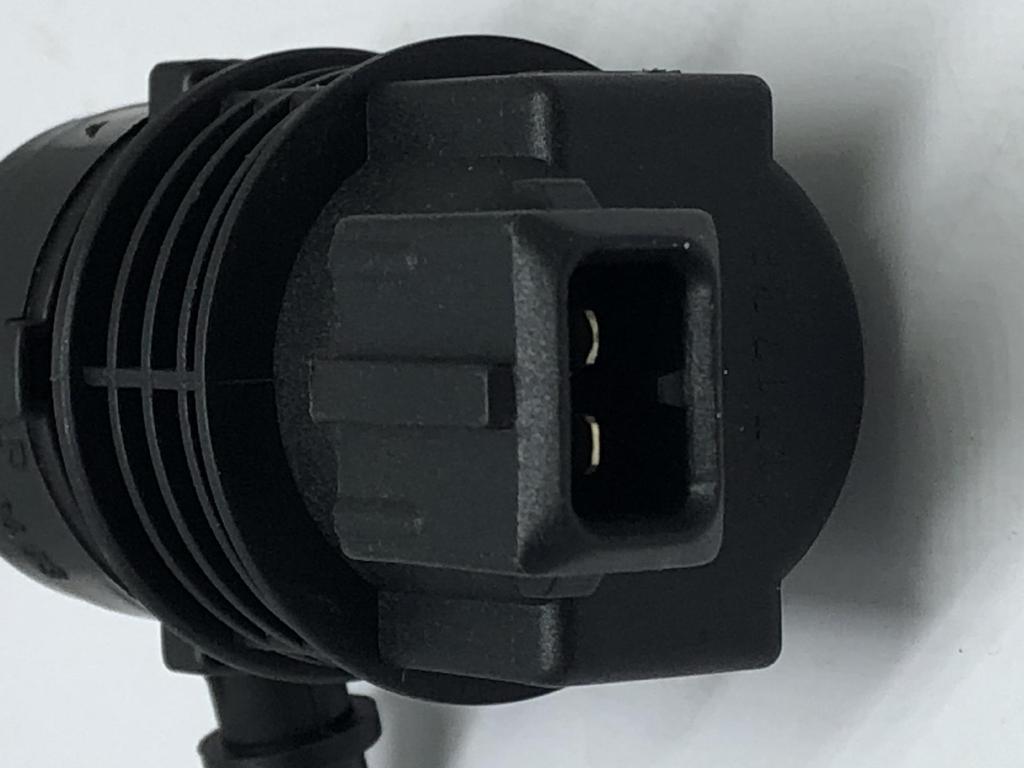 Carbon Canister Purge Solenoid Valve for Mercedes-Benz W212, W204, W221 - Part 2124702493