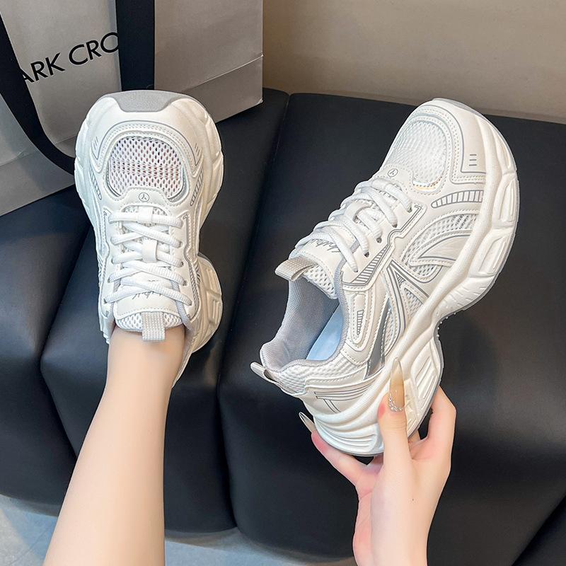 Thick-soled small man height increase versatile dad shoes 2025 new shoes women's popular soft-soled not tired feet sports women's shoes