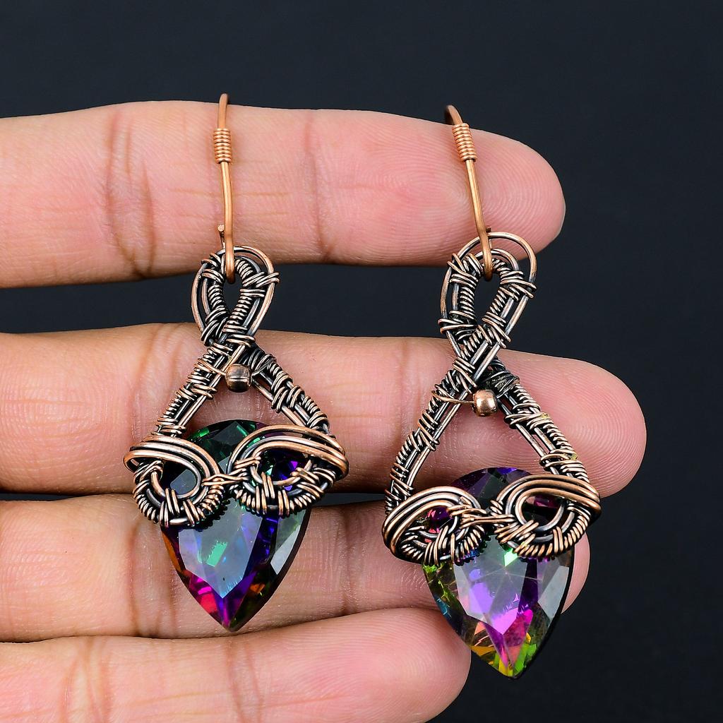 Naturalny mistyczny topaz szlachetny ręcznie wykonany miedziany drut kolczyk 2.64 s6S13