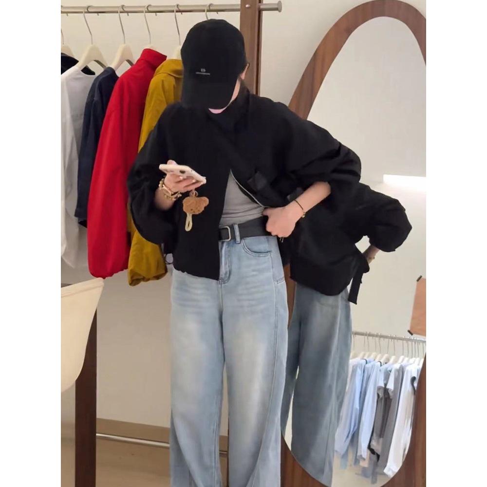 

Женская куртка-ветровка короткой длины с воротником-стойкой американского дизайна - Весна 2025 Свободный крой L 52-59 kg