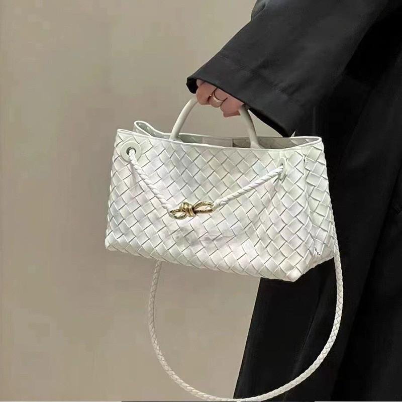 Niche Design New Style Metal Rope Buckle Genuine Leather Woven Tote Bag One-shoulder Portable Large-capacity Retro Women's
