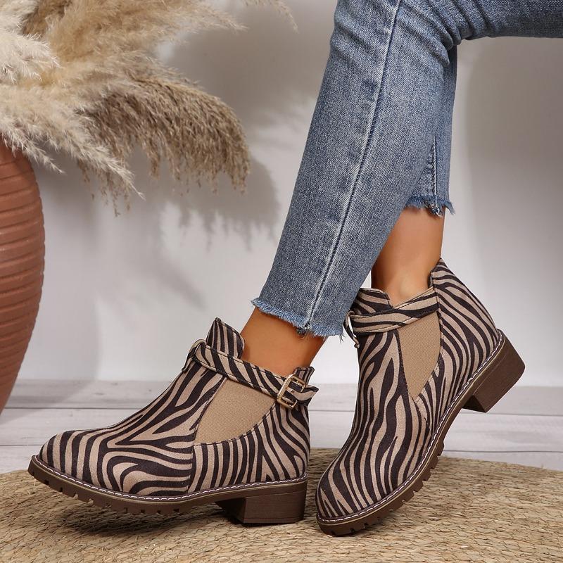 

Большой размер осень и зима новые пряжки круглый носок толстая подошва короткая голенище модный зебра принт женские ботинки Мартин 43 цветной печати леопарда
