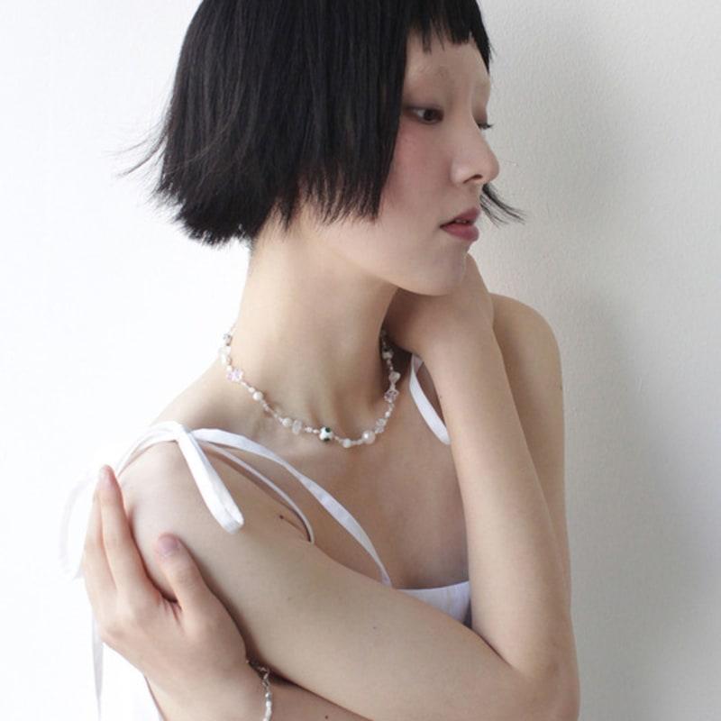 Stolen Necklace_WHITE CALLISTO CLOVER