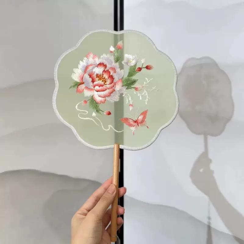 Suzhou Embroidery Double-Sided Embroidered Round Fan for Outings, Semi-Transparent Embroidered Fan, Children's Hanfu Dance Round Fan, Ancient Style