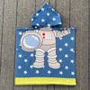 Sommer-Mikrofaser-Badeponcho mit Aufdruck für Kinder, Badetuch mit Kapuze, das nicht fusselt oder ausbleicht, Alter 2-10