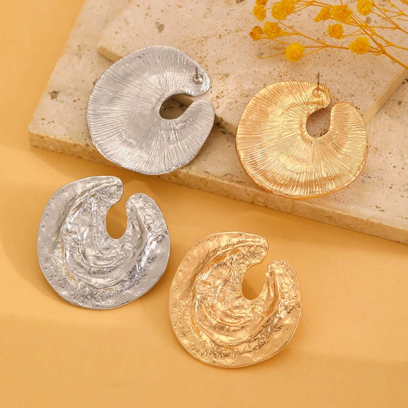 Exaggerated Metal Geometric Texture Stud Earrings for Women Vintage Gold Color Irregular Personality Earring Jewelry Party Gifts