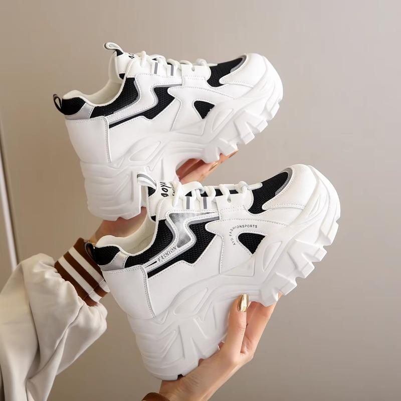 Hot Selling Women's Platform Sneakers Summer 2025 New Net Face Casual Sports Shoes Women's Thick Soled Lace-up Vulcanized Shoes