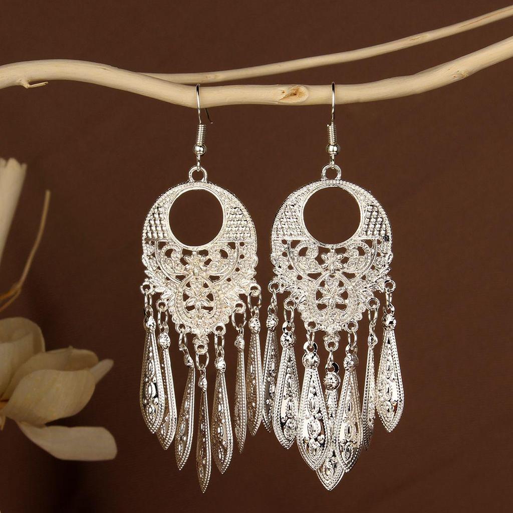 Retro Miao Silver Tassel Earrings: Ethnic Yunnan Long Dangle Women's Jewelry