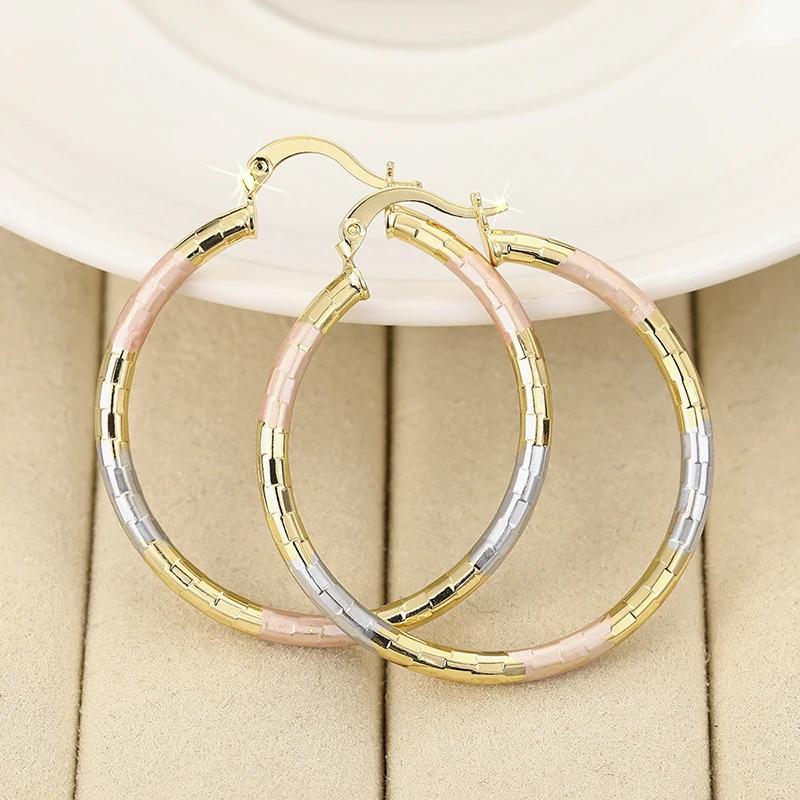 Huitan Attractive Hoop Earrings for Women Delicate Charming Bright Finger Accessories Graceful Noble Chic Ear Jewelry for Party