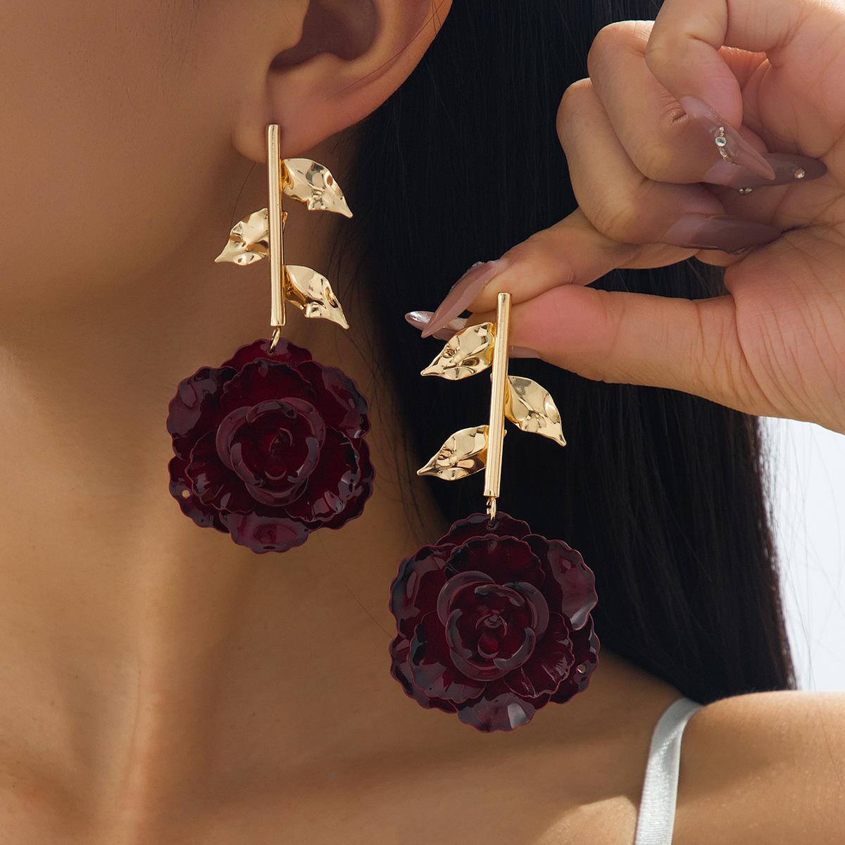 

Модные серьги-подвески для женщин