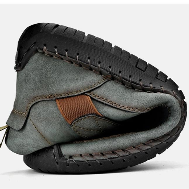 Hand-stitched Leather Shoes for Men Outdoor Light and Non-slip Walking Hiking Shoes Men Big Size 38-48 Slip-On Driving Loafers