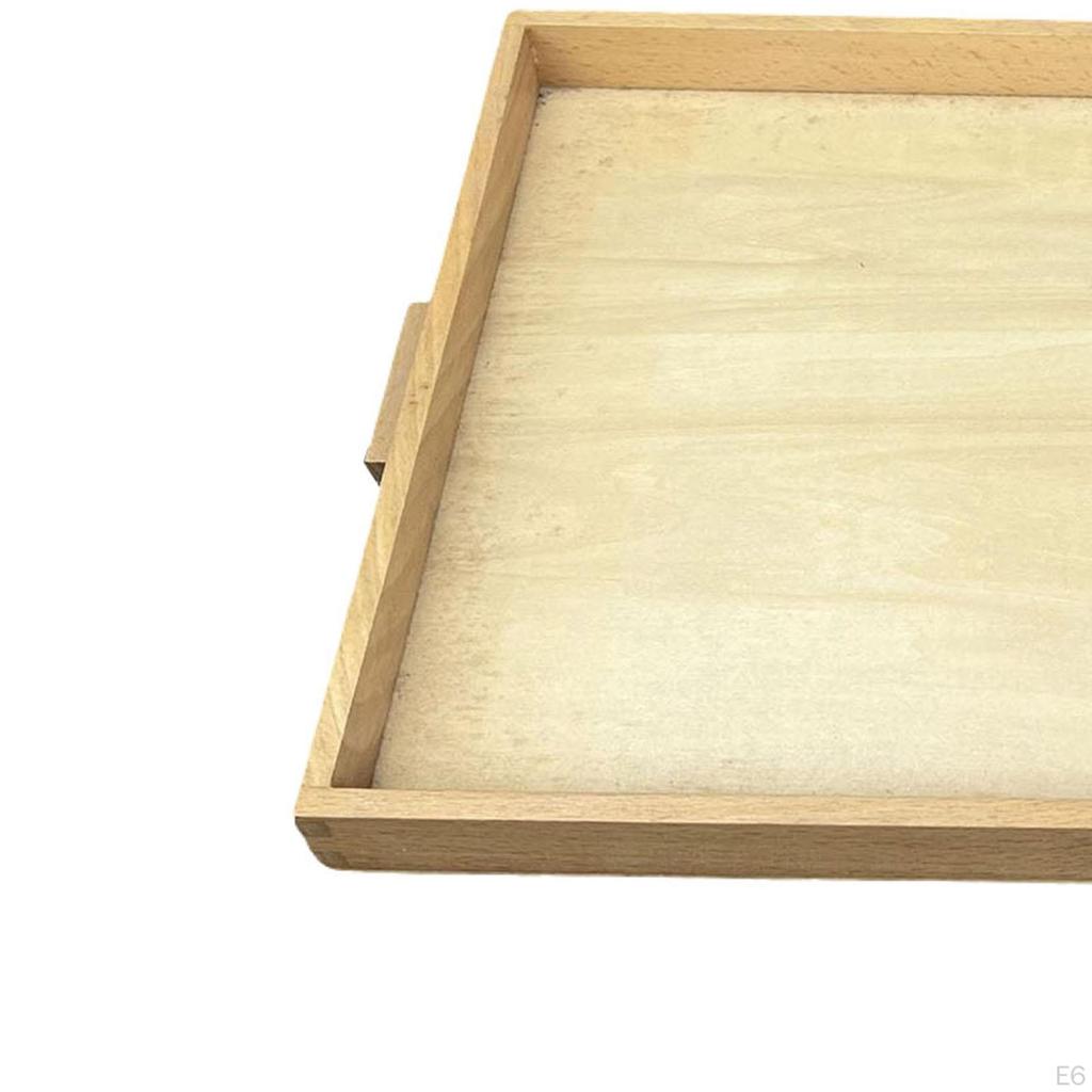 Elegantes Serviertablett aus Holz für die Unterhaltung zu Hause