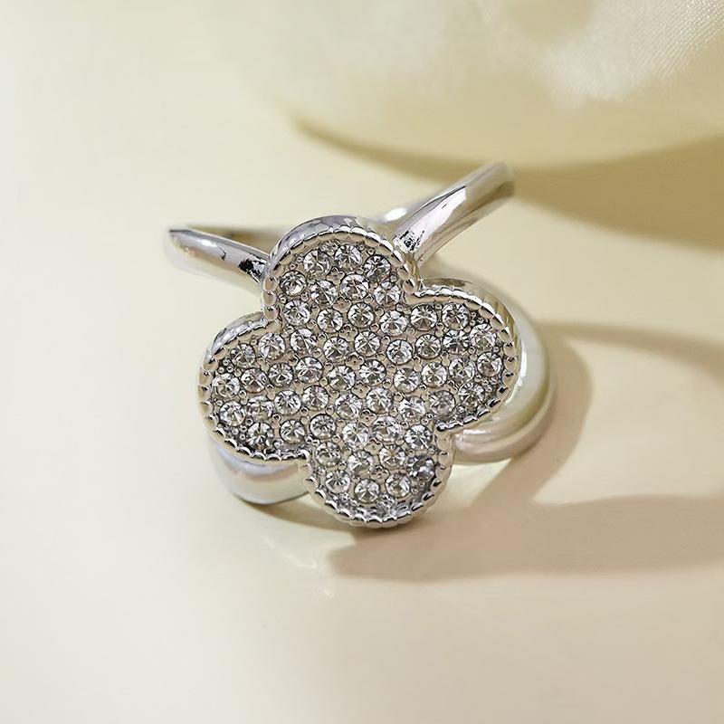 Neue Kamelien-Seidenschalschnalle, französische Retro-Perlenschalschnalle, quadratische Ringschnalle, orangefarbene Kristallschalschnalle für Frauen