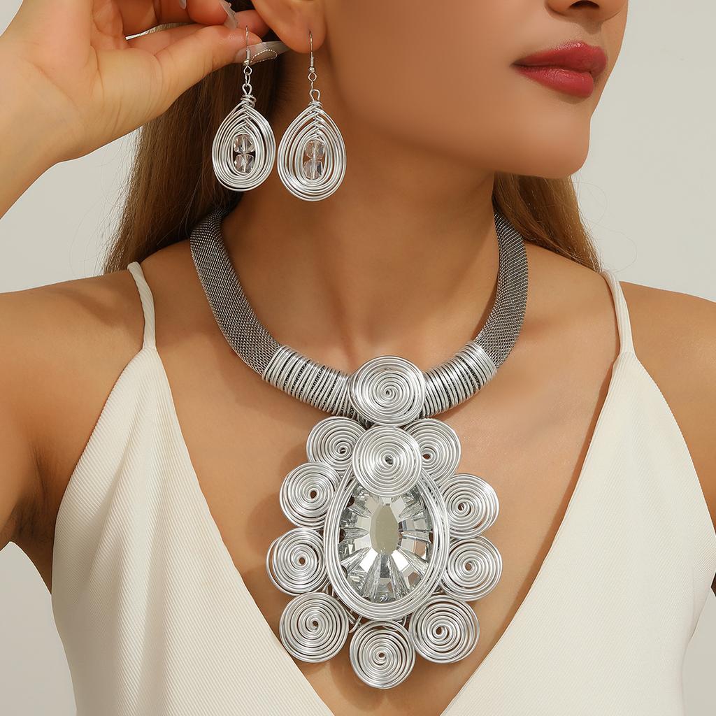 Crystal Pendant Necklace Earrings for Women Chunky Statement Flower Festival Ethnic Tribal Jewelry Accessories