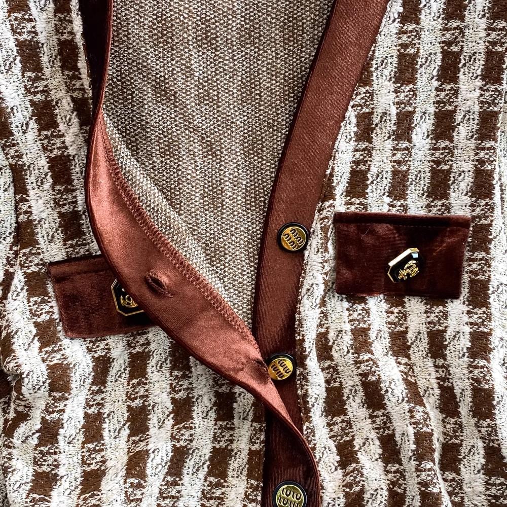 Outono primavera pequena fragrância xadrez tweed ternos feminino com decote em v casaco curto + botões saia lápis longa conjunto de duas peças