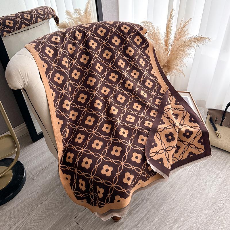 Four-Leaf Flower Fashion Women'S Imitation Cashmere Fringed Warm Scarf Air Conditioner Shawl Scarf Explosion