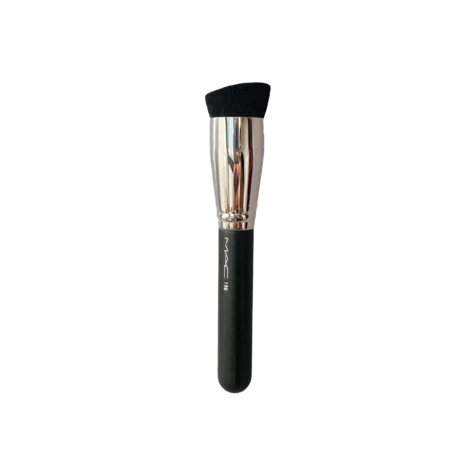 Mac 196 Synthetic Slanted Flat Top Foundation Brush Brush