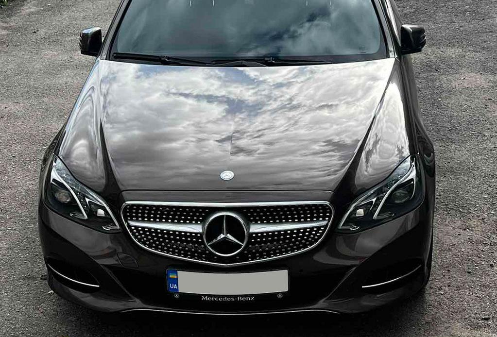 

Передні грати Diamond Silver (2013-2016) для Mercedes E-сlass W212